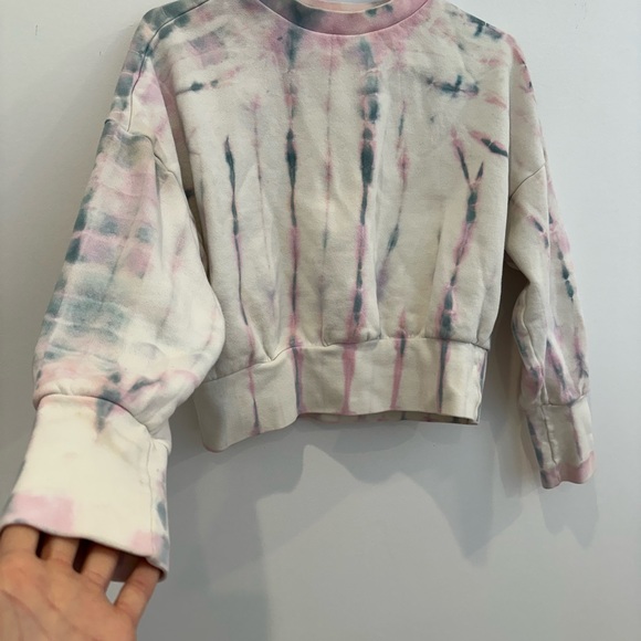 Old Navy Tie-Dye Cropped Crew-Neck Sweatshirt - Picture 4 of 7